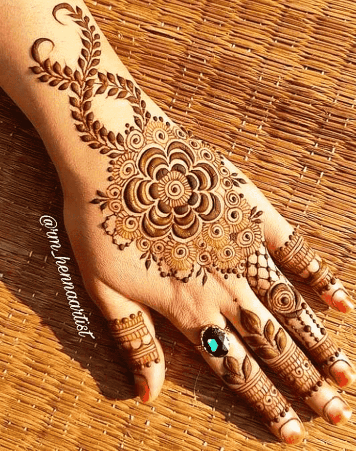 Pretty Jewellery Henna Design