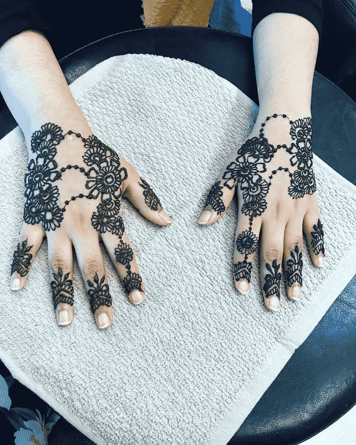 Delicate Jewelry Henna Design