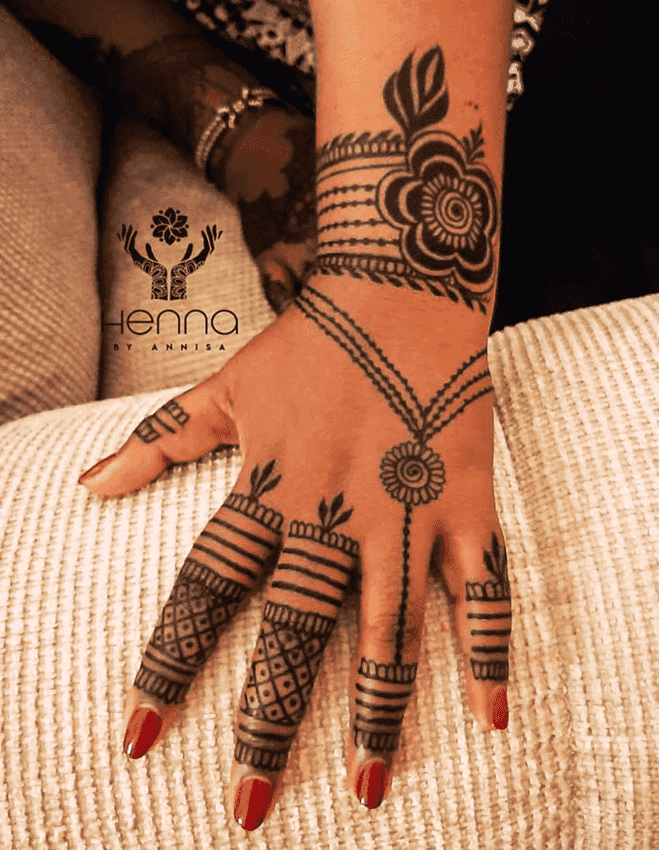 Delightful Jewelry Henna Design