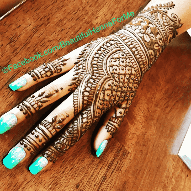Shapely Jewelry Henna Design