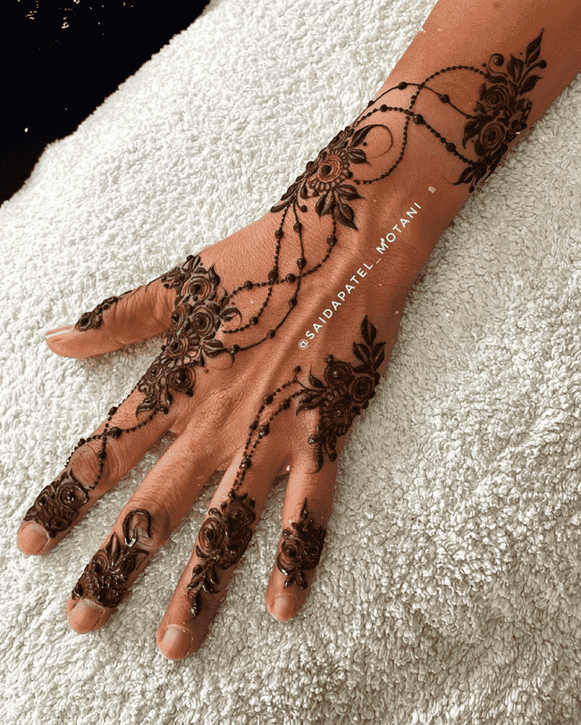 Appealing Kabul Henna Design