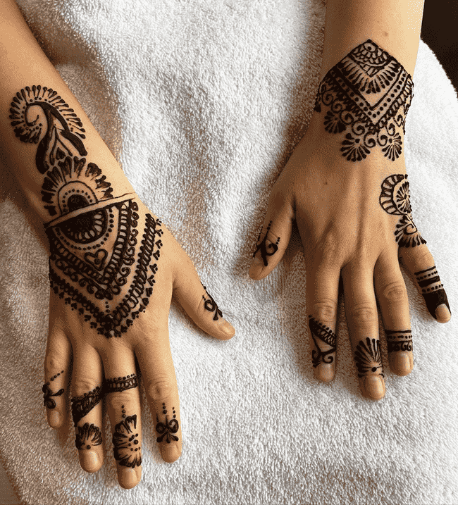 Bewitching Kabul Henna Design