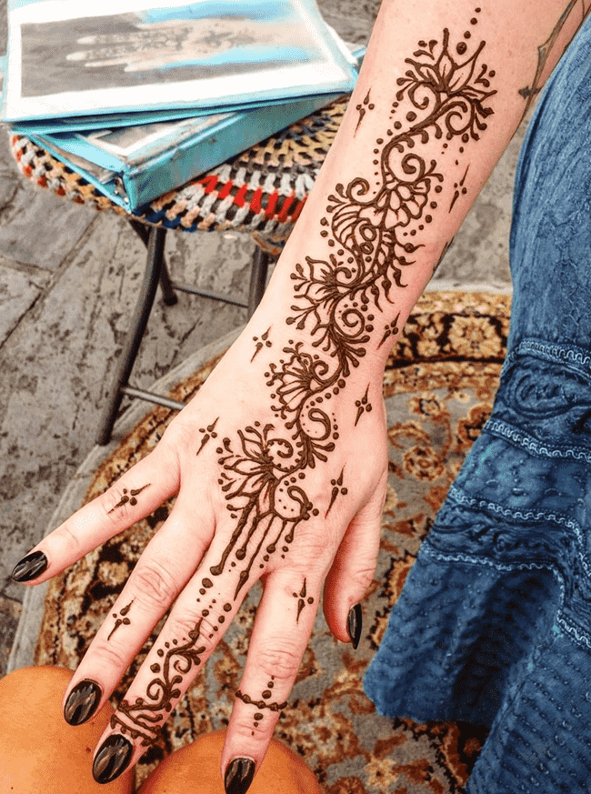 Enticing Kandahar Henna Design