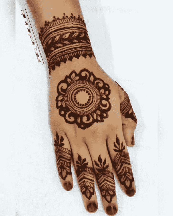 Captivating Kanpur Henna Design