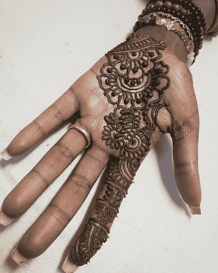 Delicate Kanpur Henna Design