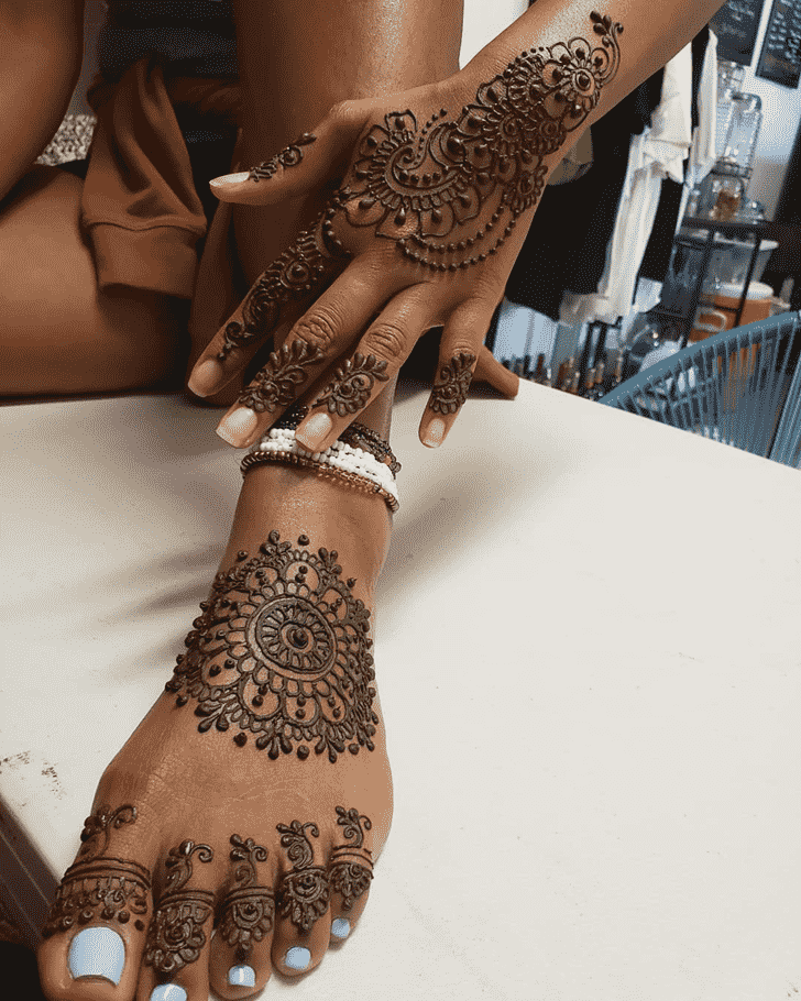 Enthralling Kanpur Henna Design