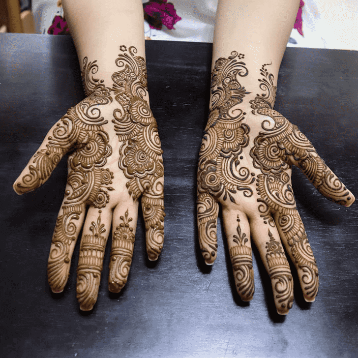 Enthralling Karachi Henna Design