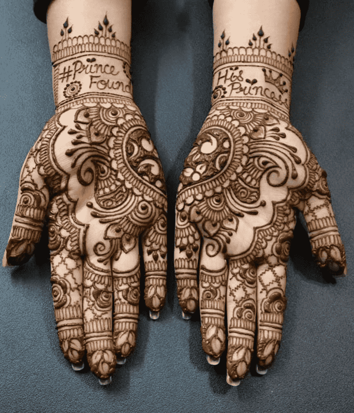 Refined Karachi Henna Design
