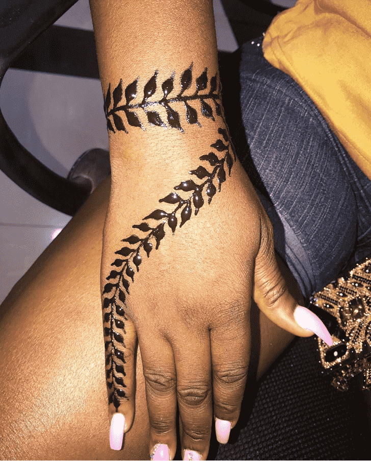 Bewitching Karnataka Henna Design