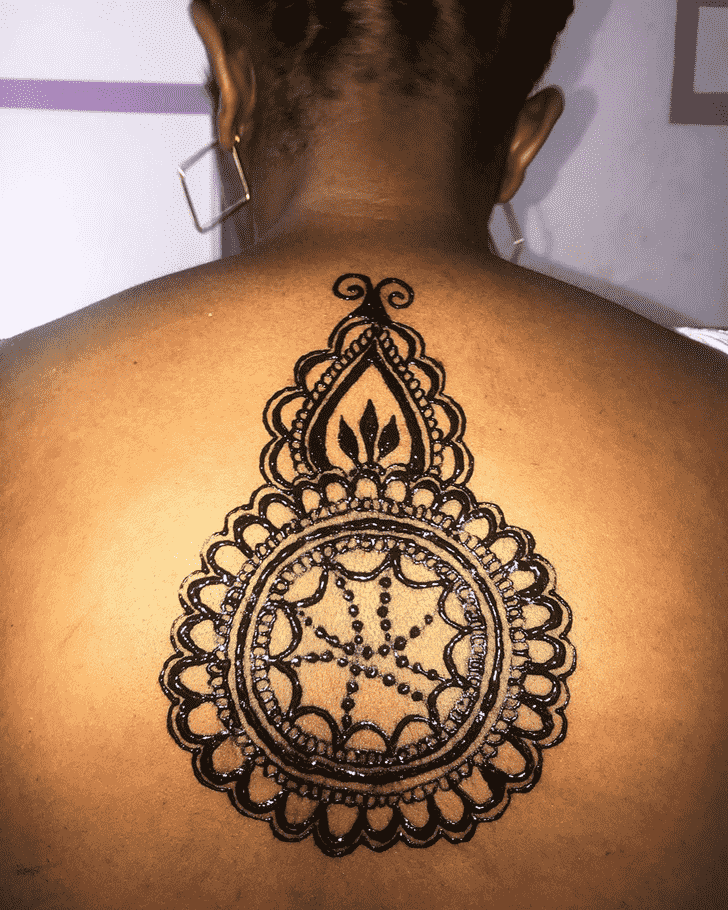Dazzling Karnataka Henna Design