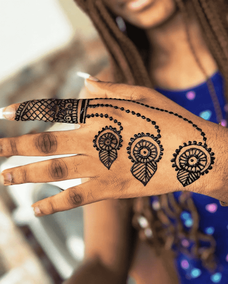 Fine Karnataka Henna Design