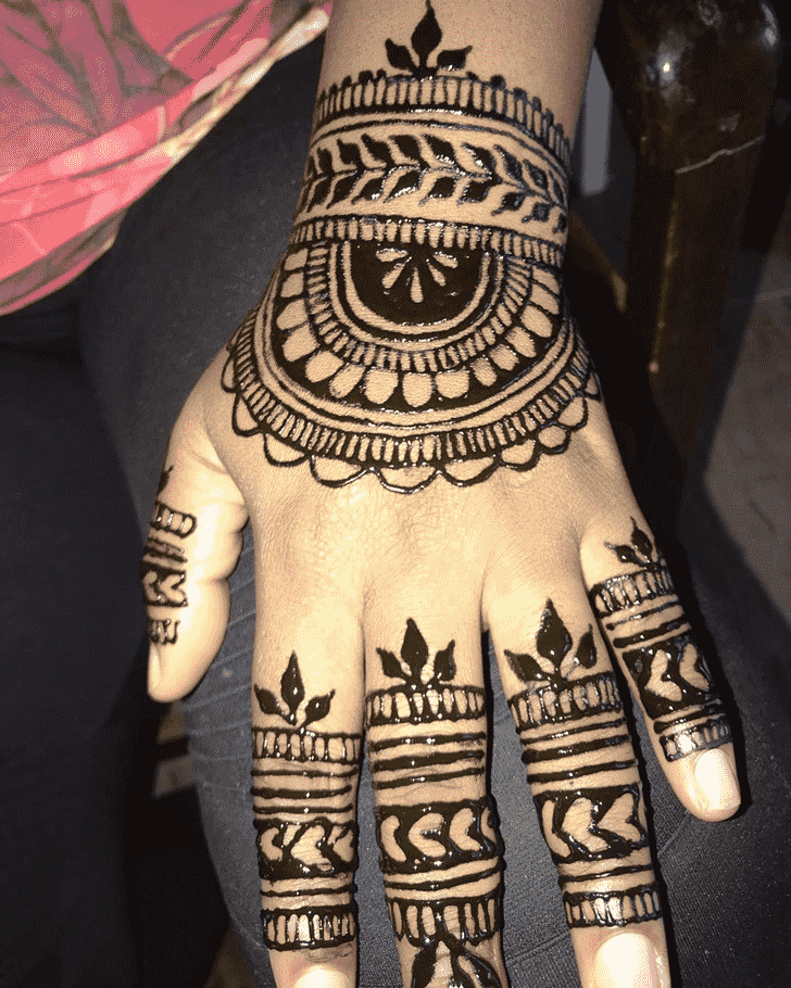 Gorgeous Karnataka Henna Design
