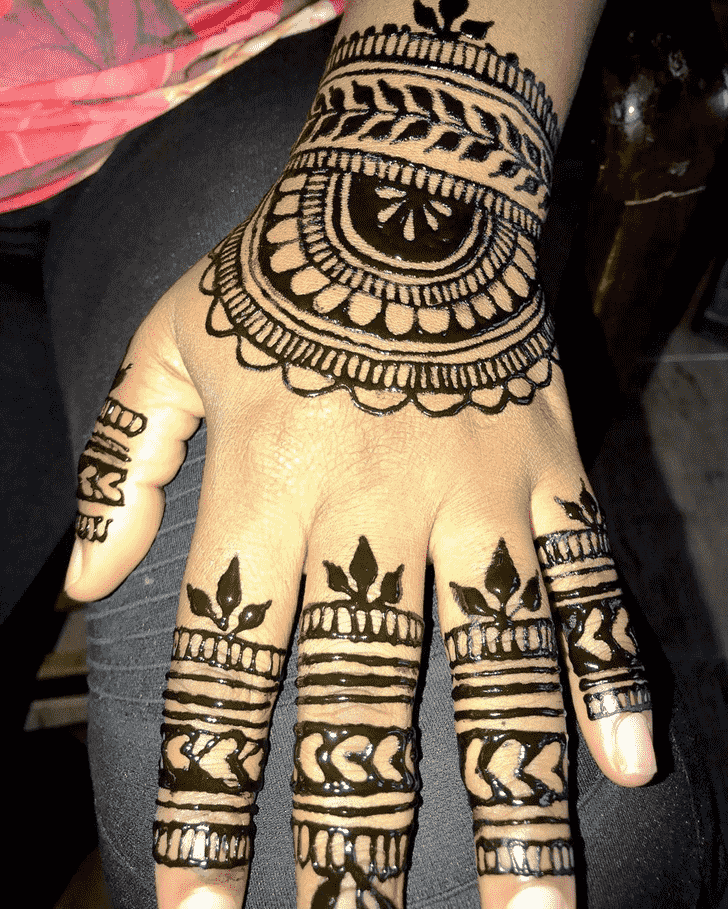Ideal Karnataka Henna Design