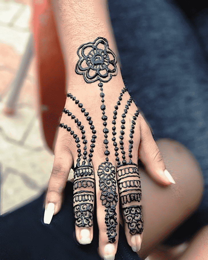 Nice Karnataka Henna Design