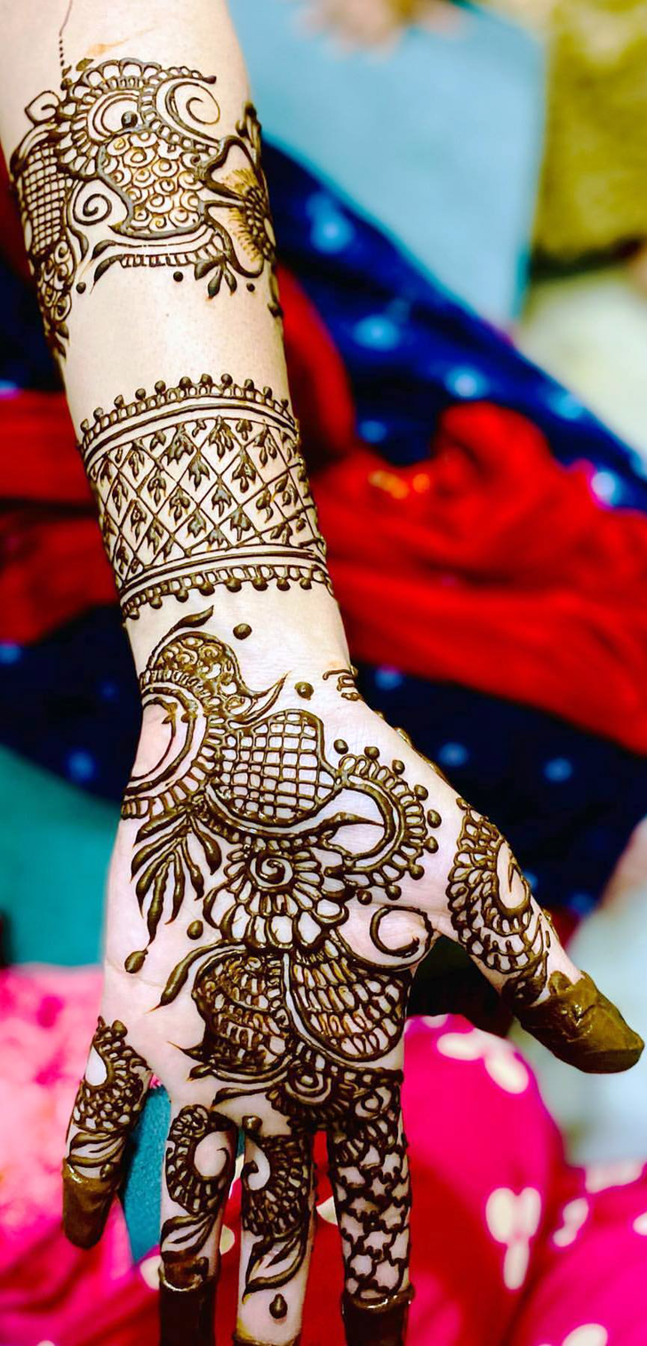 Pleasing Karwachauth Special Henna Design