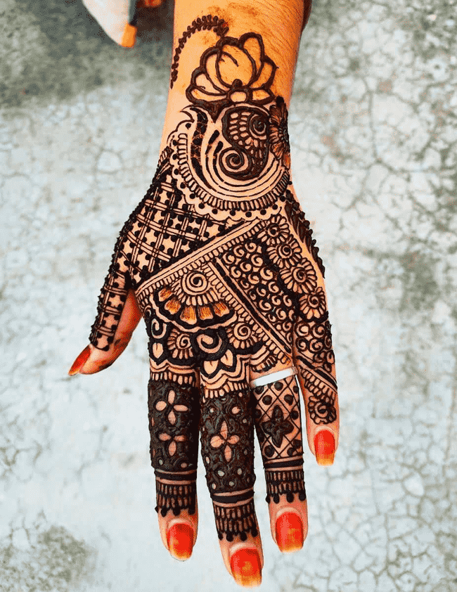 Dazzling Kasauli Henna Design