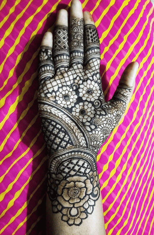 Splendid Kasauli Henna Design