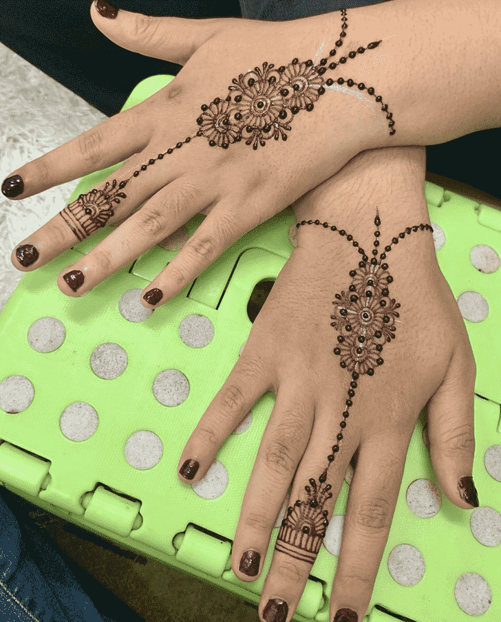 Stunning Kasol Henna Design