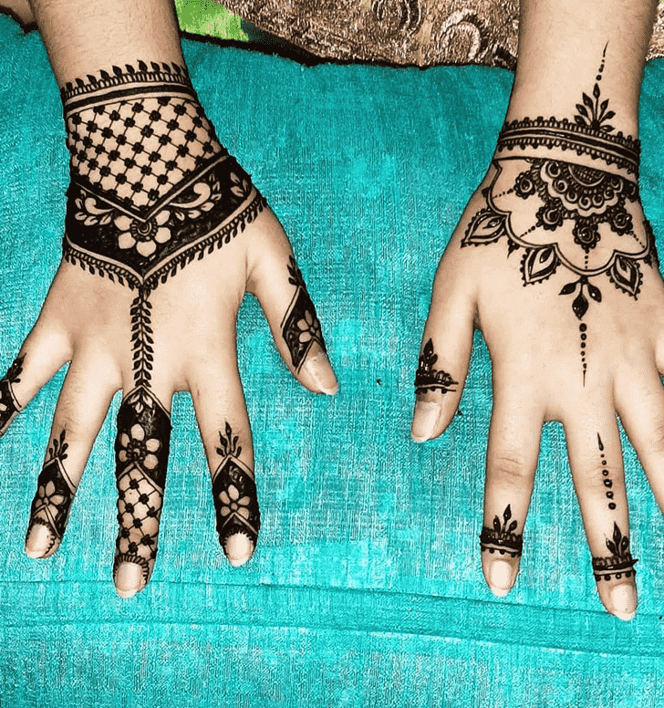 Enthralling Kerala Henna Design