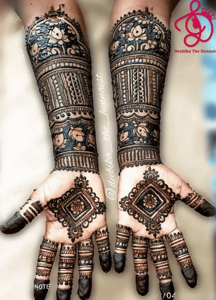 Delightful Khafif Henna Design