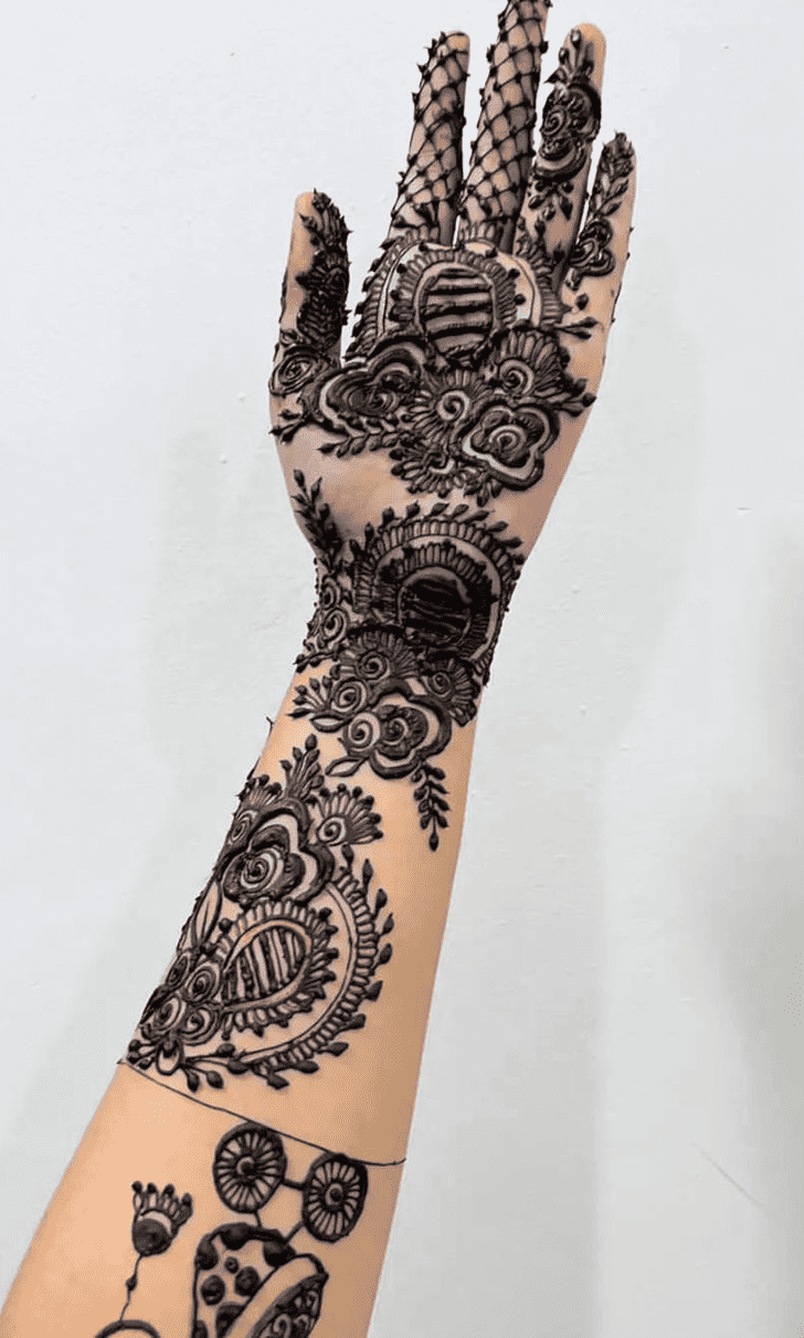 Fair Khafif Henna Design