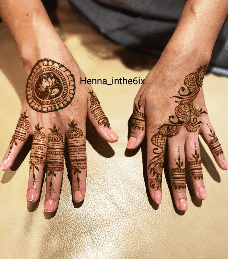 Awesome Khafif Henna Design