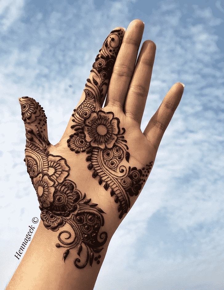 Delightful Khost Henna Design