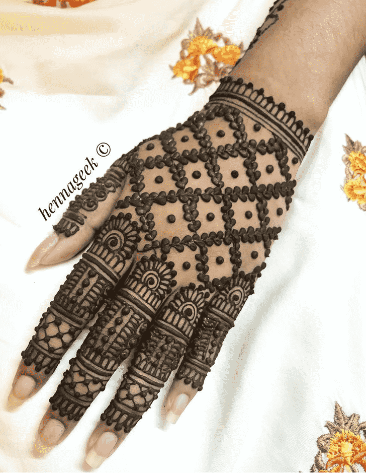 Enticing Khost Henna Design