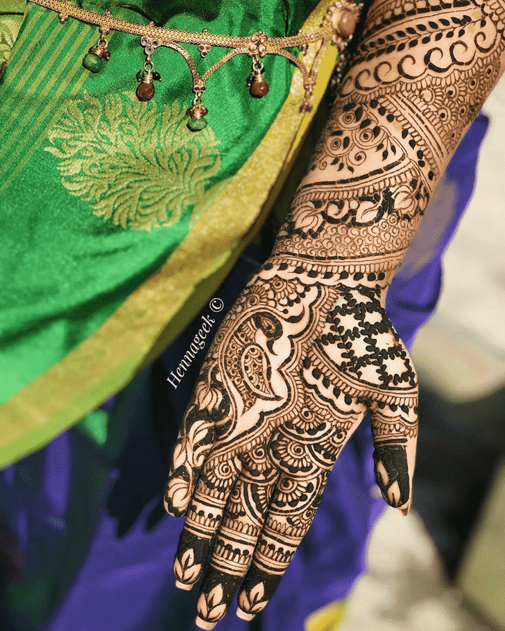 Gorgeous Khost Henna Design