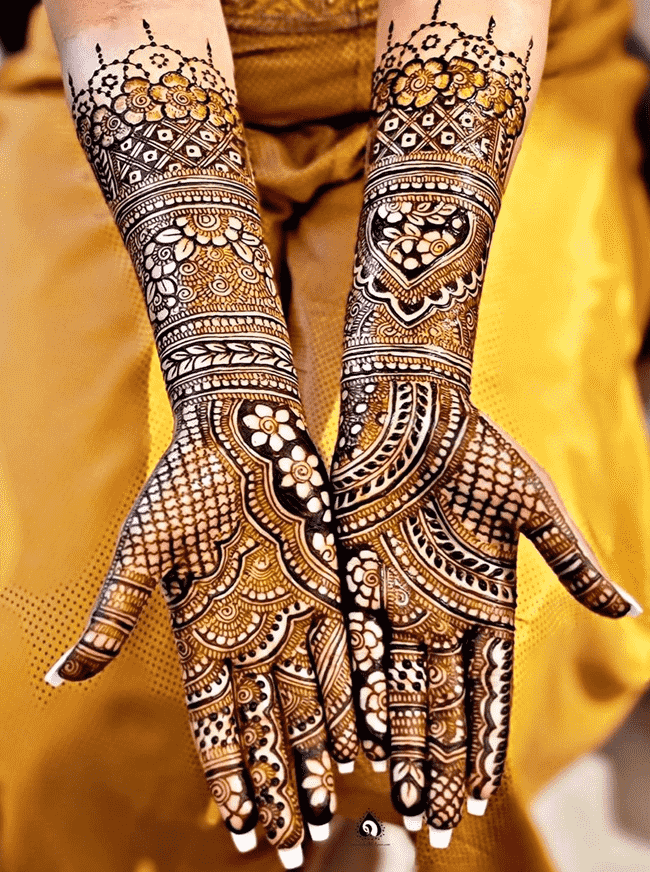 Dazzling Khulna Henna Design