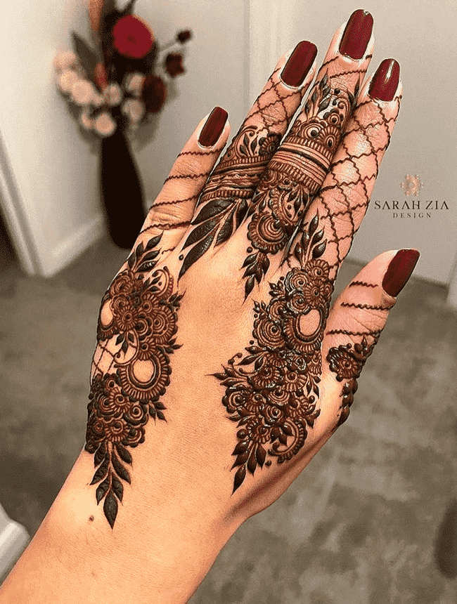 Elegant Khulna Henna Design