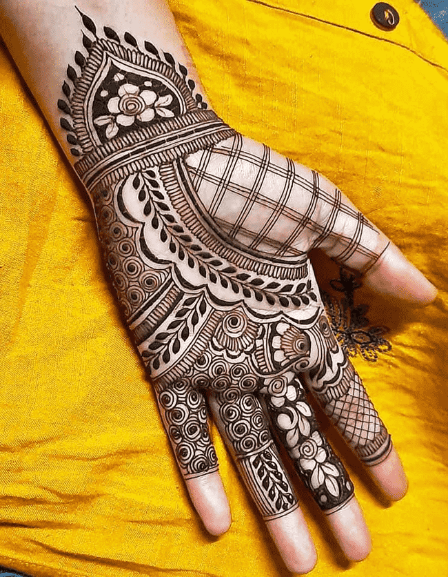 Enthralling Khulna Henna Design