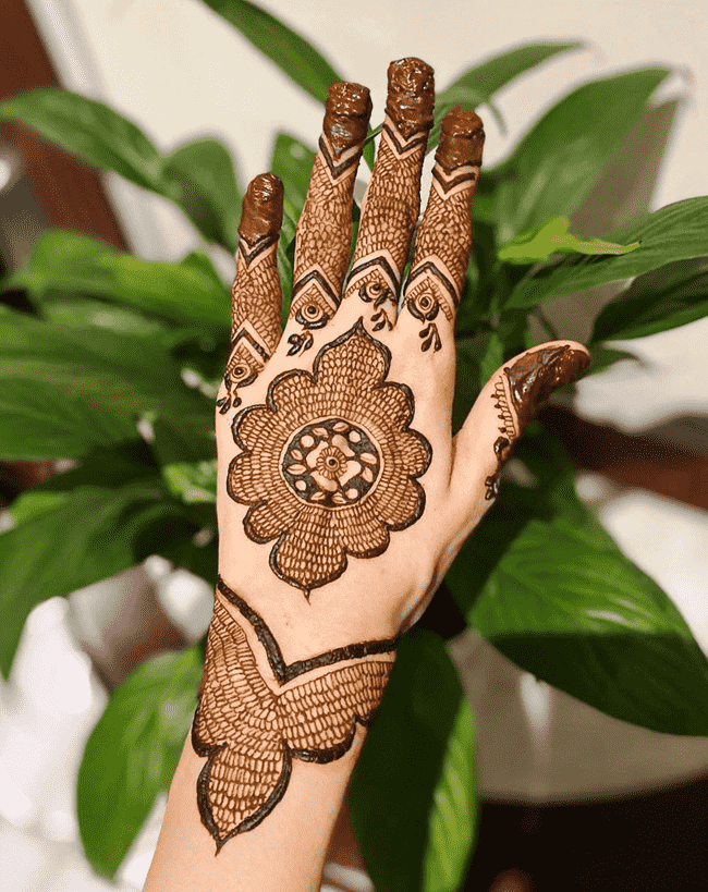 Fetching Khulna Henna Design