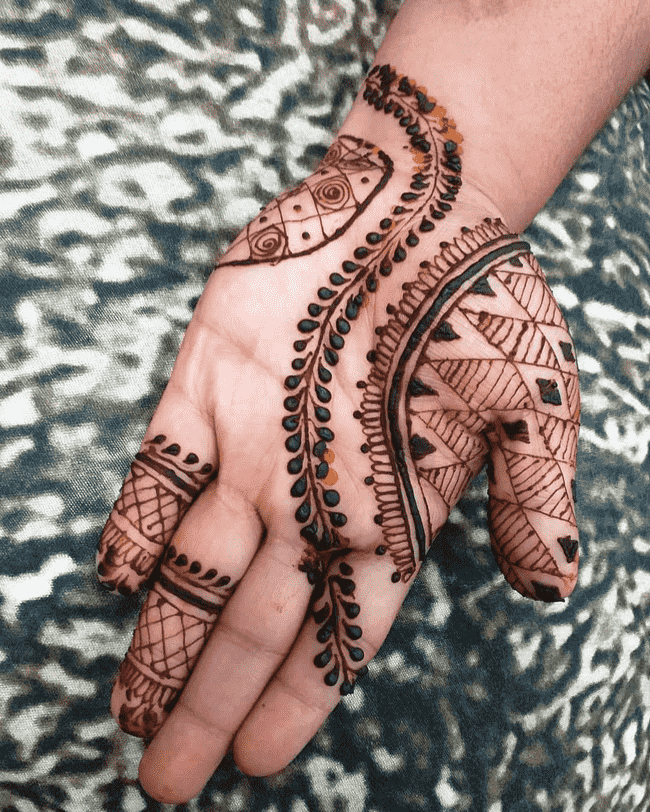 Mesmeric Khulna Henna Design