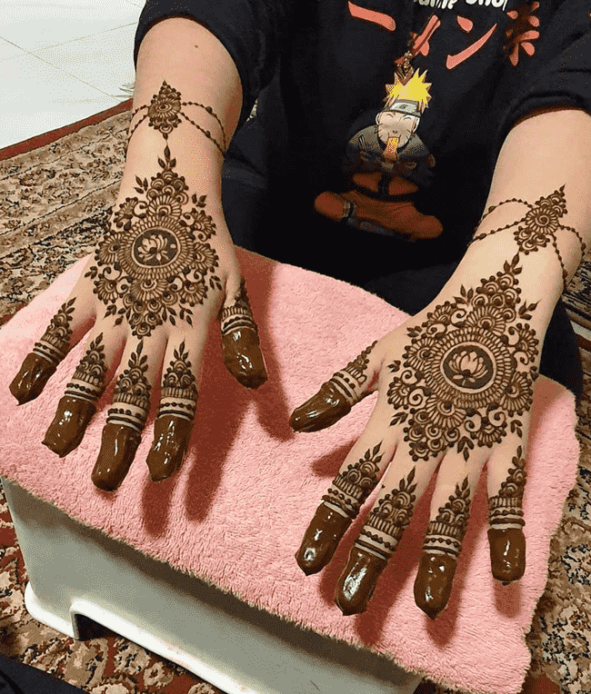 Stunning Khulna Henna Design
