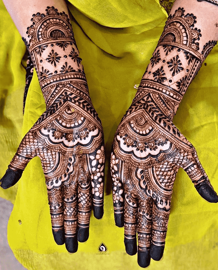 Ideal Kolkata Henna Design