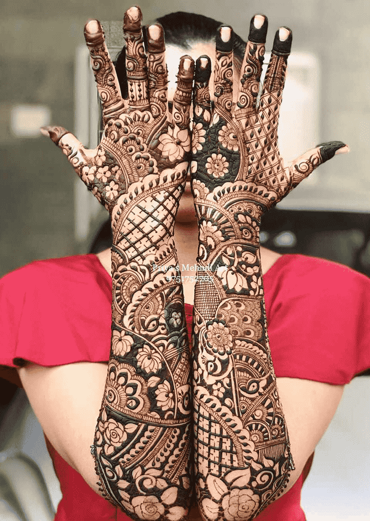 Shapely Kolkata Henna Design