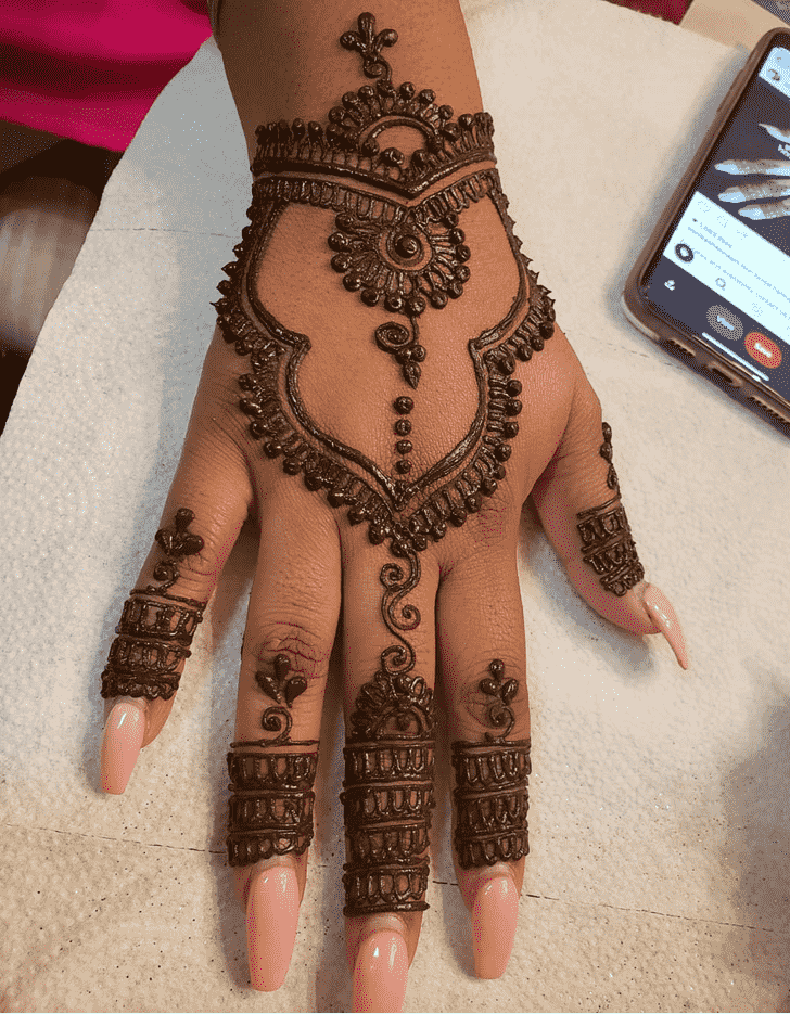Bewitching Kumbh Sankranti Henna Design