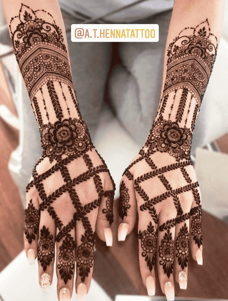 Alluring Kunduz Henna Design