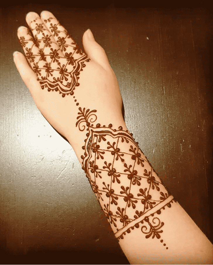 Beauteous Kunduz Henna Design