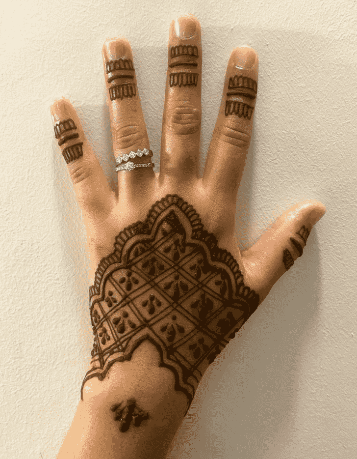 Enthralling Kunduz Henna Design