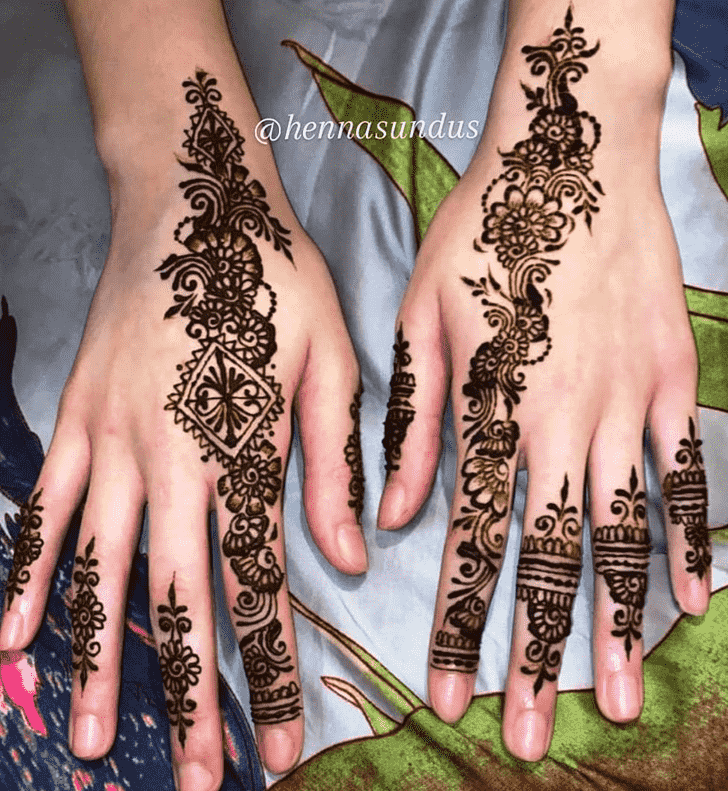 Awesome Kunduz Henna Design