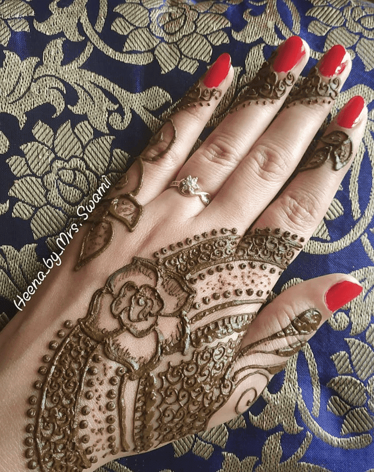 Alluring Kuwait Henna Design