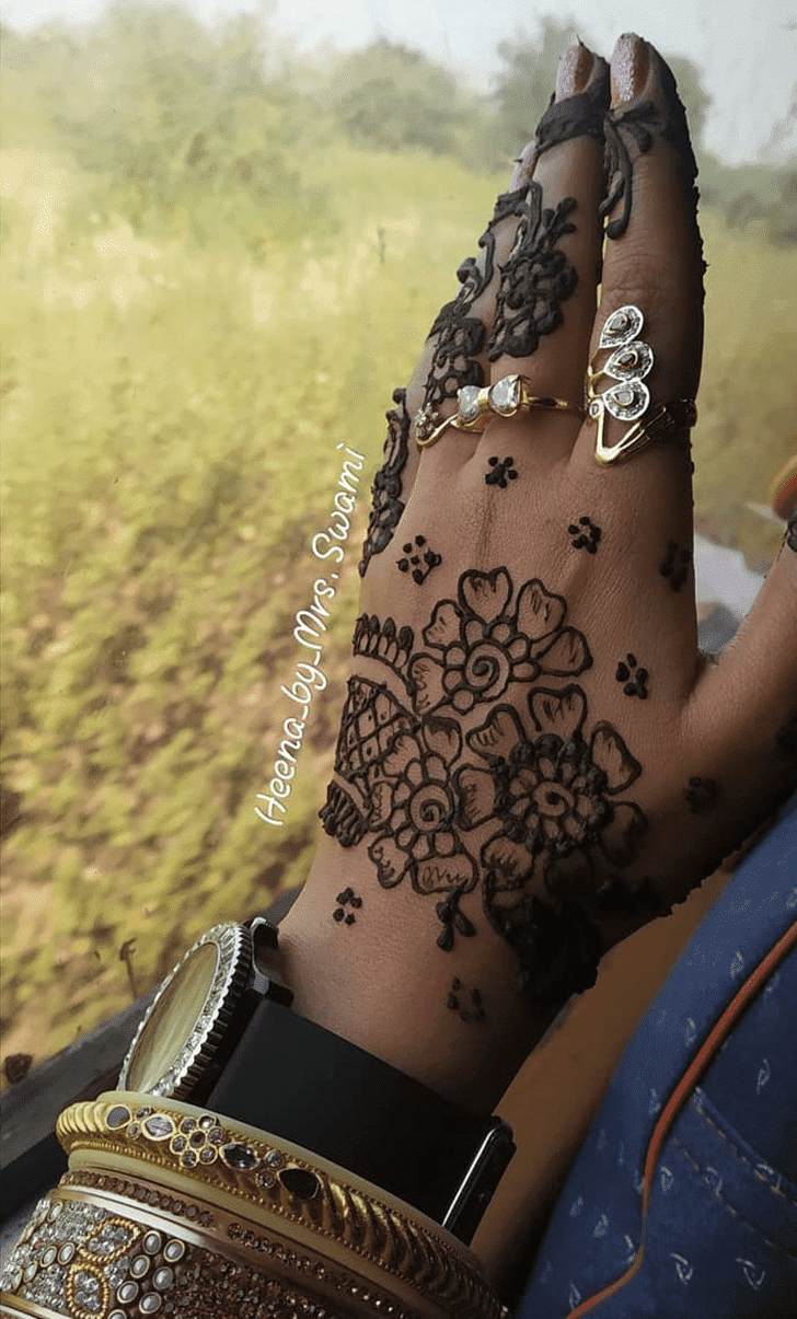 Delightful Kuwait Henna Design
