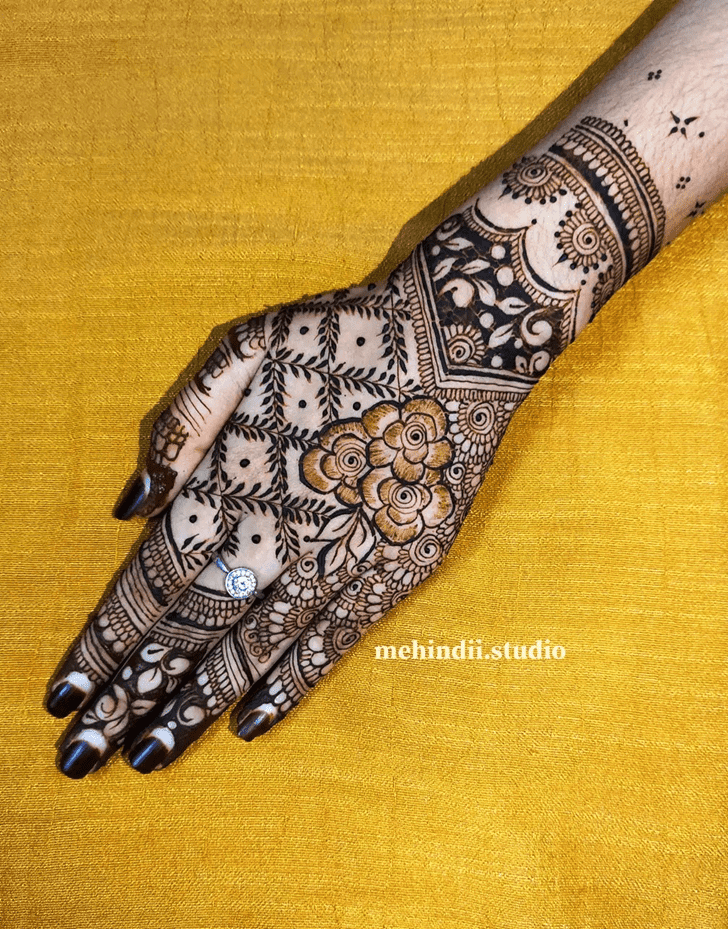Enthralling Lalitpur Henna Design
