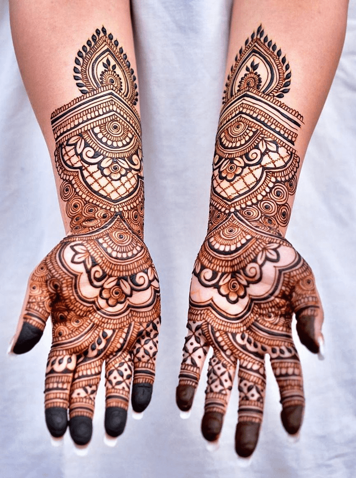 Magnificent Lalitpur Henna Design