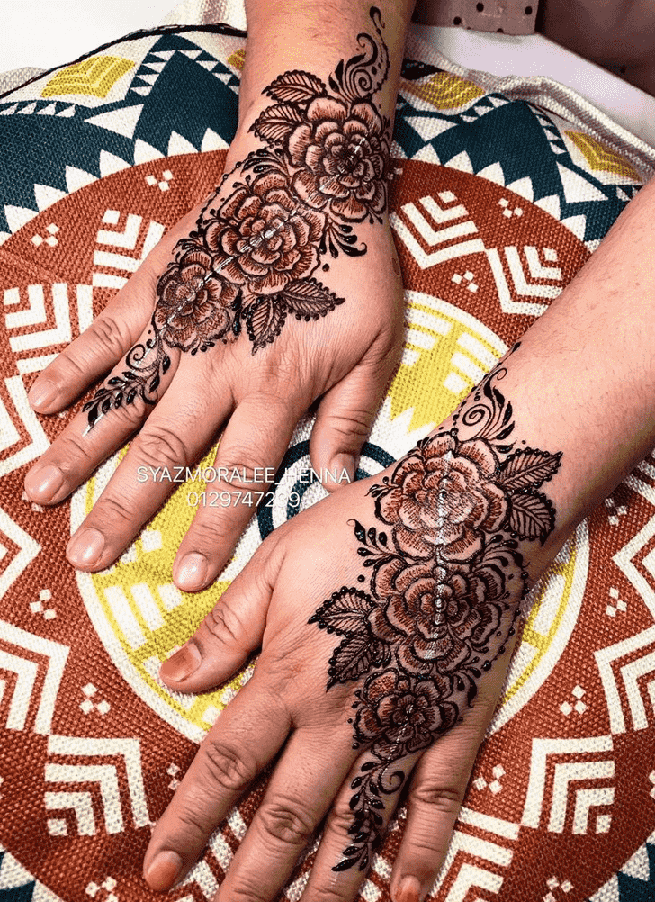 Appealing Larkana Henna Design