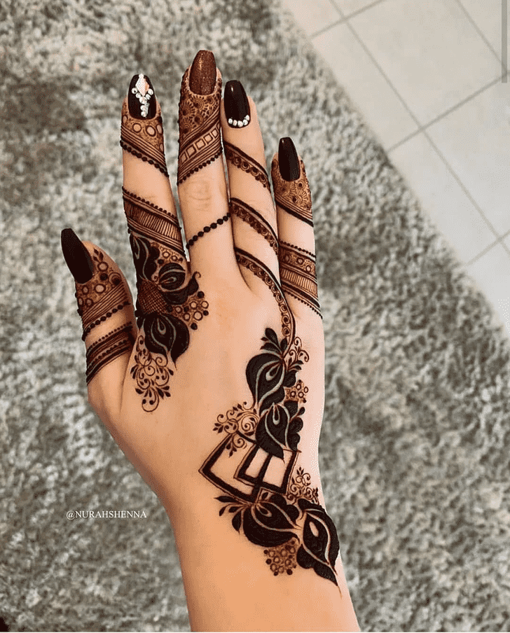 Captivating Latest Beautiful Henna Design