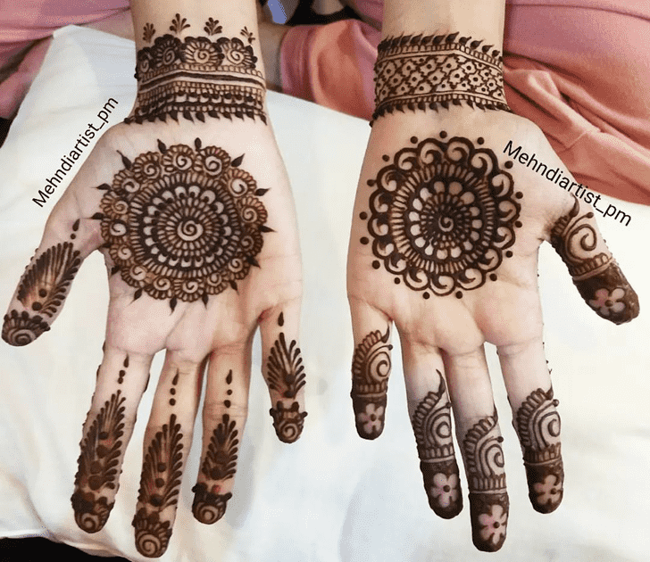 Charming Latest Beautiful Henna Design