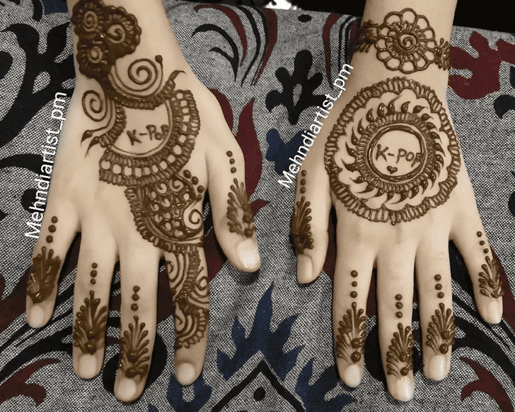 Classy Latest Beautiful Henna Design